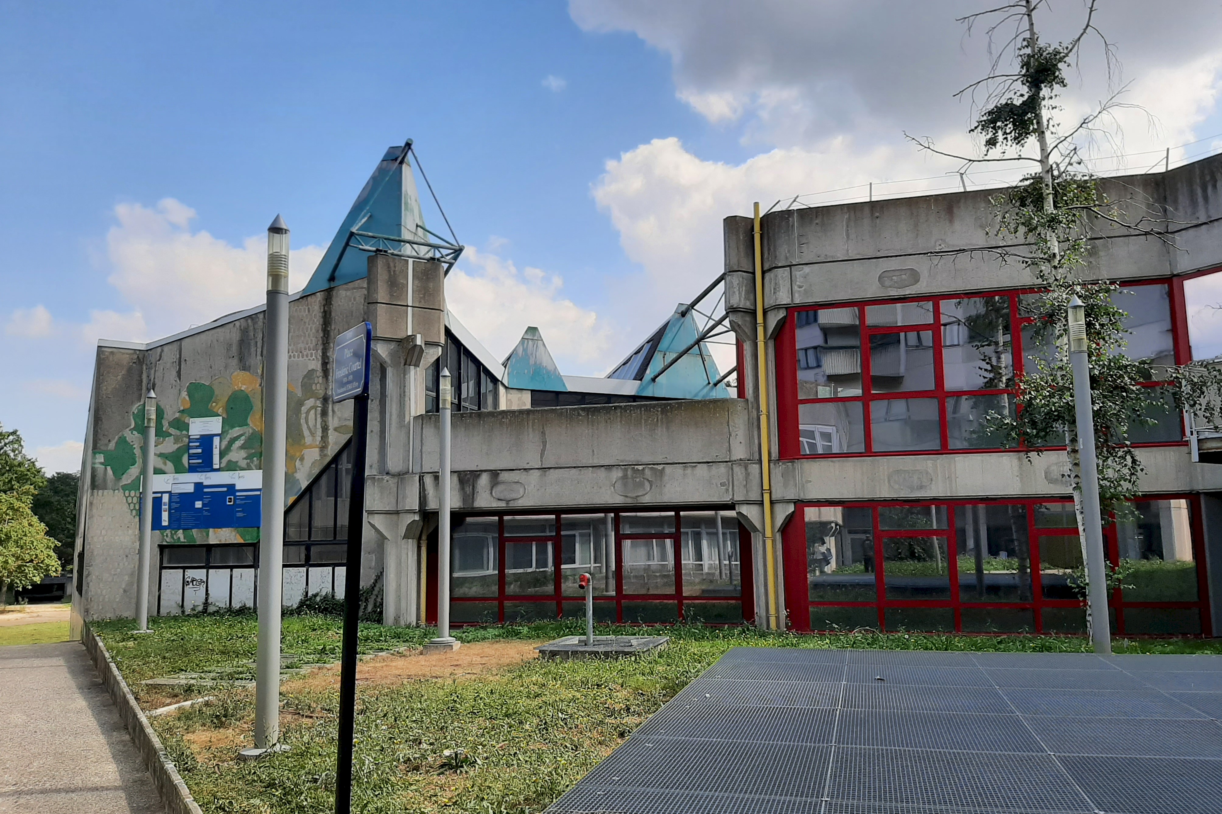 Réhabilitation de l’IUT d’Evry sur le site Rostand